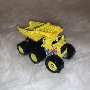 Yellow Toy Dump Truck Mini Matchbox dump truck 2010 Mattel